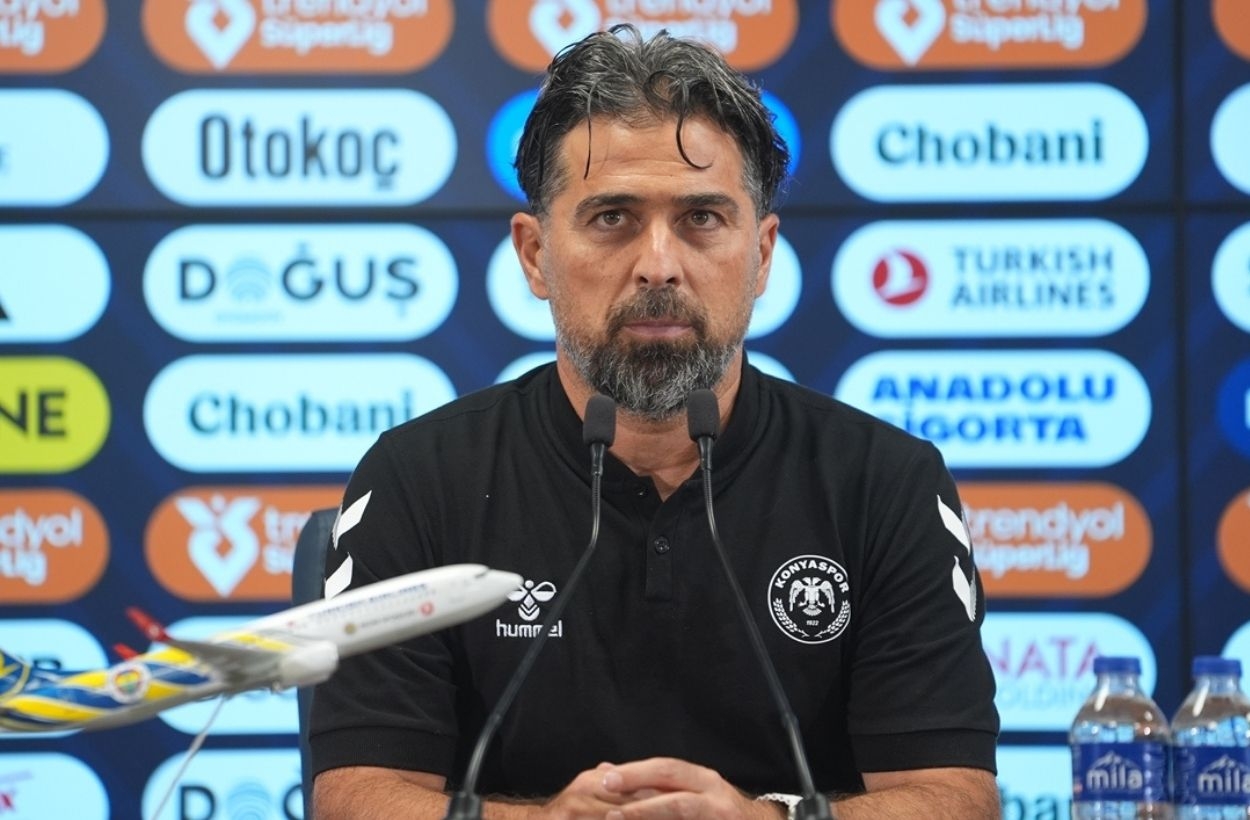 İlhan Palut: Lige gayet kötü başladık